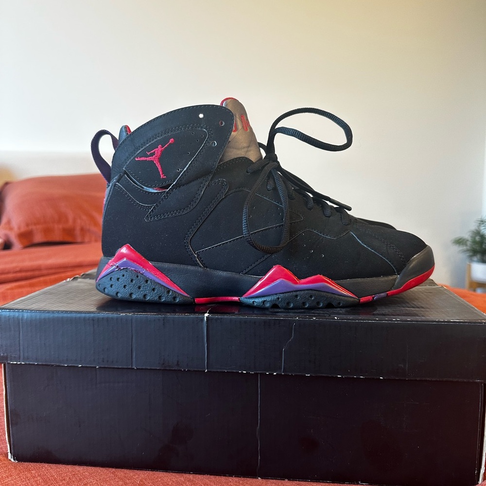 Air Jordan 7 Nike Raptors size 9 Mens 2012